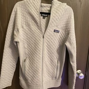 Light Gray, Quilted Patagonia Zip Up Hoodie
